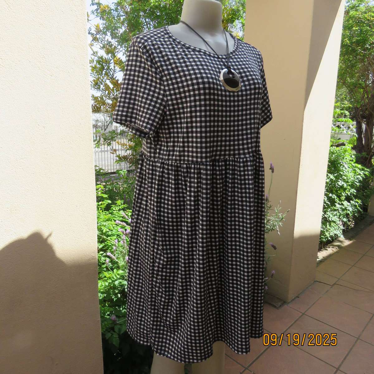 REAL Woman black-white gingham stretch polyester empire waist dress size 36.