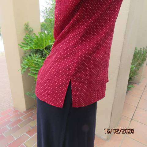 IMAGEMAKER dark red long sleeve elegant button down top with white polkadots. Size 32
