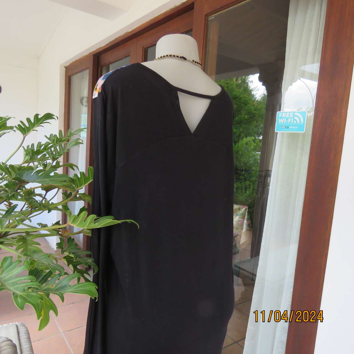 MARIQUE YSSEL ankle length black viscose stretch dress with poly stretch contrast inlay. Size 34.