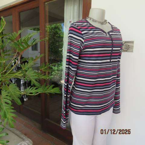 Horizontal striped long sleeve cotton slip over top in white-navy-grey and pink. Size 36