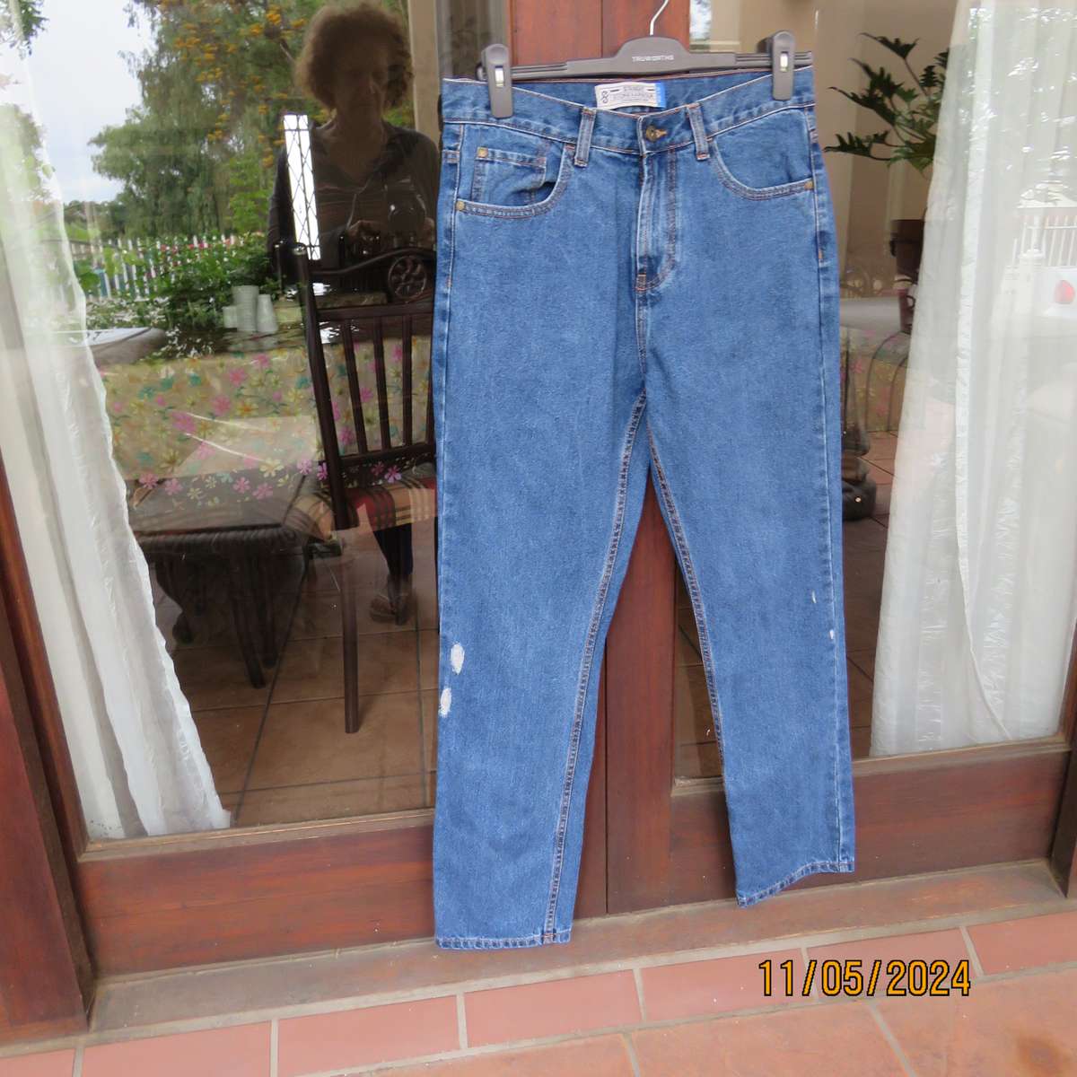 High quality hard wearing 100% cotton blue denim STONEHARBOUR fashion jeans size 32.As new