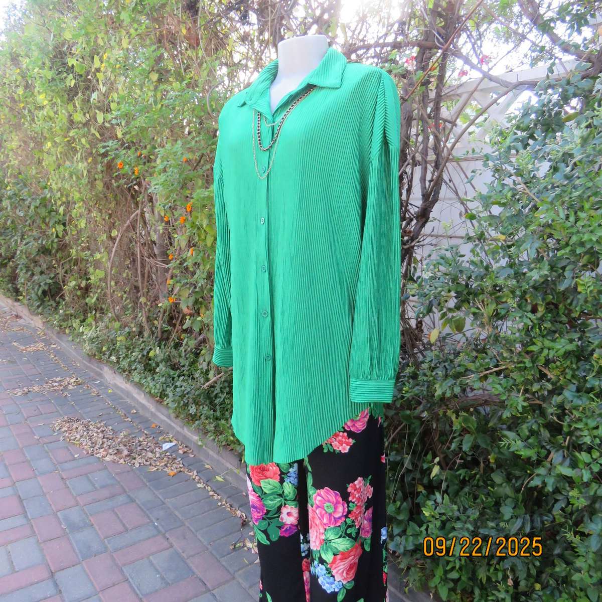 LE COUTURE true green permanent pleated stretch polyester long top size 44
