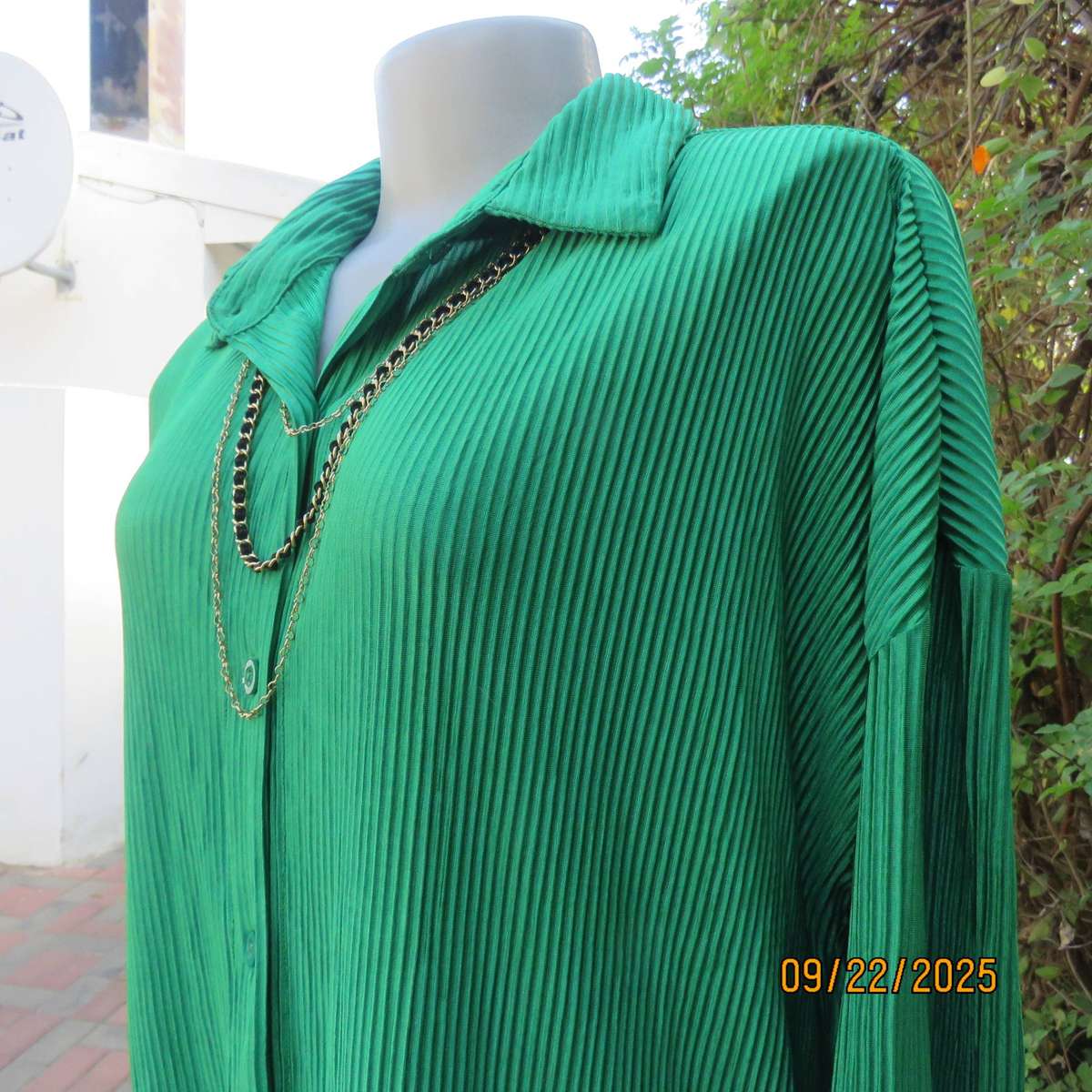 LE COUTURE true green permanent pleated stretch polyester long top size 44