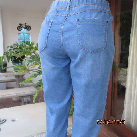 FIX blue denim jeggings women size 36 with back pockets and front dummies