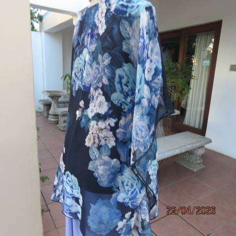 QUEENSPARK navy slip-over top with floral overlay and stretch polyester underlay, size 38