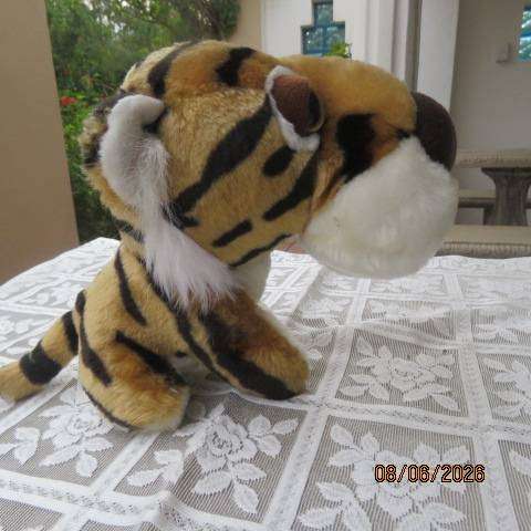 BIG HEADZ tiger collectible plush toy 20cm soft stuffed animal