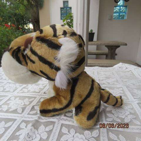 BIG HEADZ tiger collectible plush toy 20cm soft stuffed animal