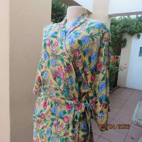 California Peach polycotton floral fold-over floor-length nightgown, size 42