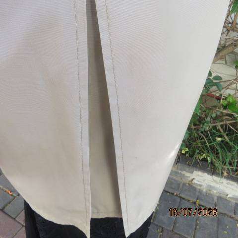 Roy trench coat woven crown crest double breast gaberdine waterproof size 42