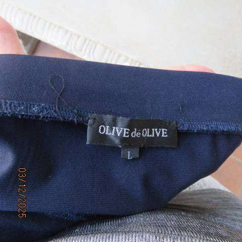 OLIVE de OLIVE navy poly-rayon stretch maxi skirt with high right front slit. Size 36