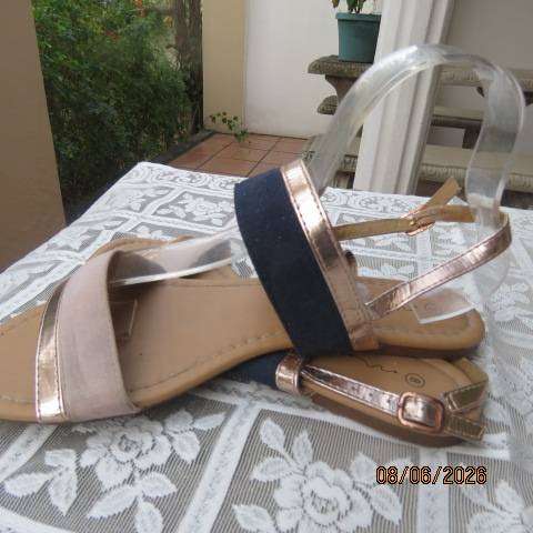 MMM summer ankle strap sandals with 2 straps navy beige with metallic size 8