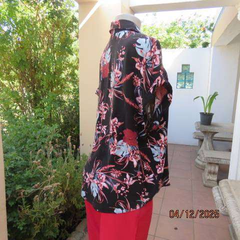 REAL  Basic black viscose slip over top with crimson-light blue print. Open collar. Size 42
