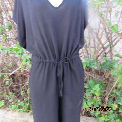 Black viscose long pantsuit with drawstring waist and V neckline slit - Size 36