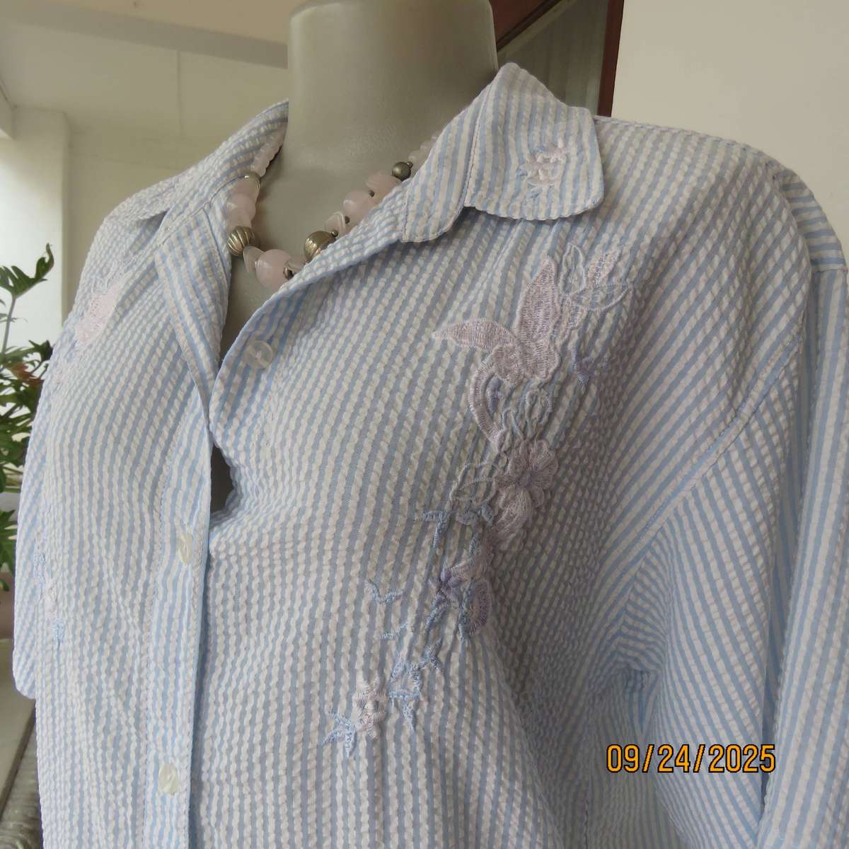Bubble polycotton blue-white vertical striped short sleeve embroidered top. Size 38