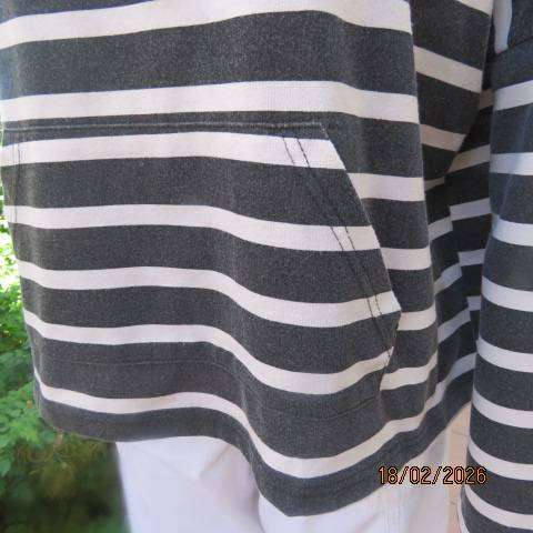Active mottle black and cream horizontal striped long sleeve hooded top with drawstring, size 40-16