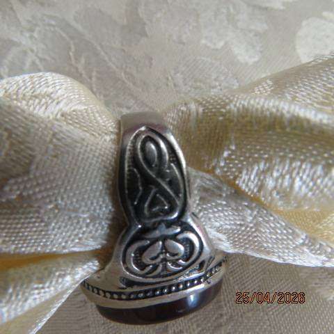 Men's rhodium plated engraved ring with reddish agate oval stone, size 9.5