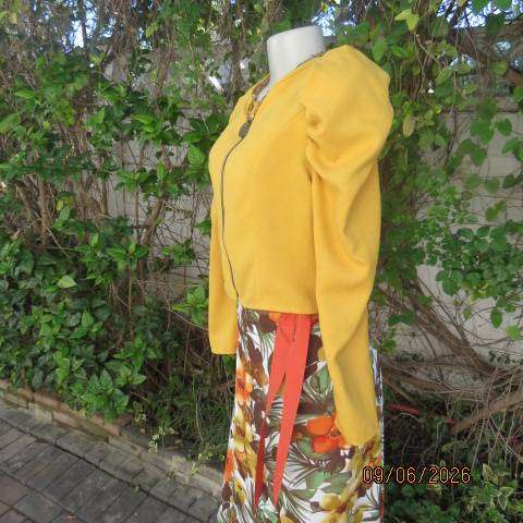 SHEIN mustard cropped long sleeve zip-up top in corded warm polyester, size 36