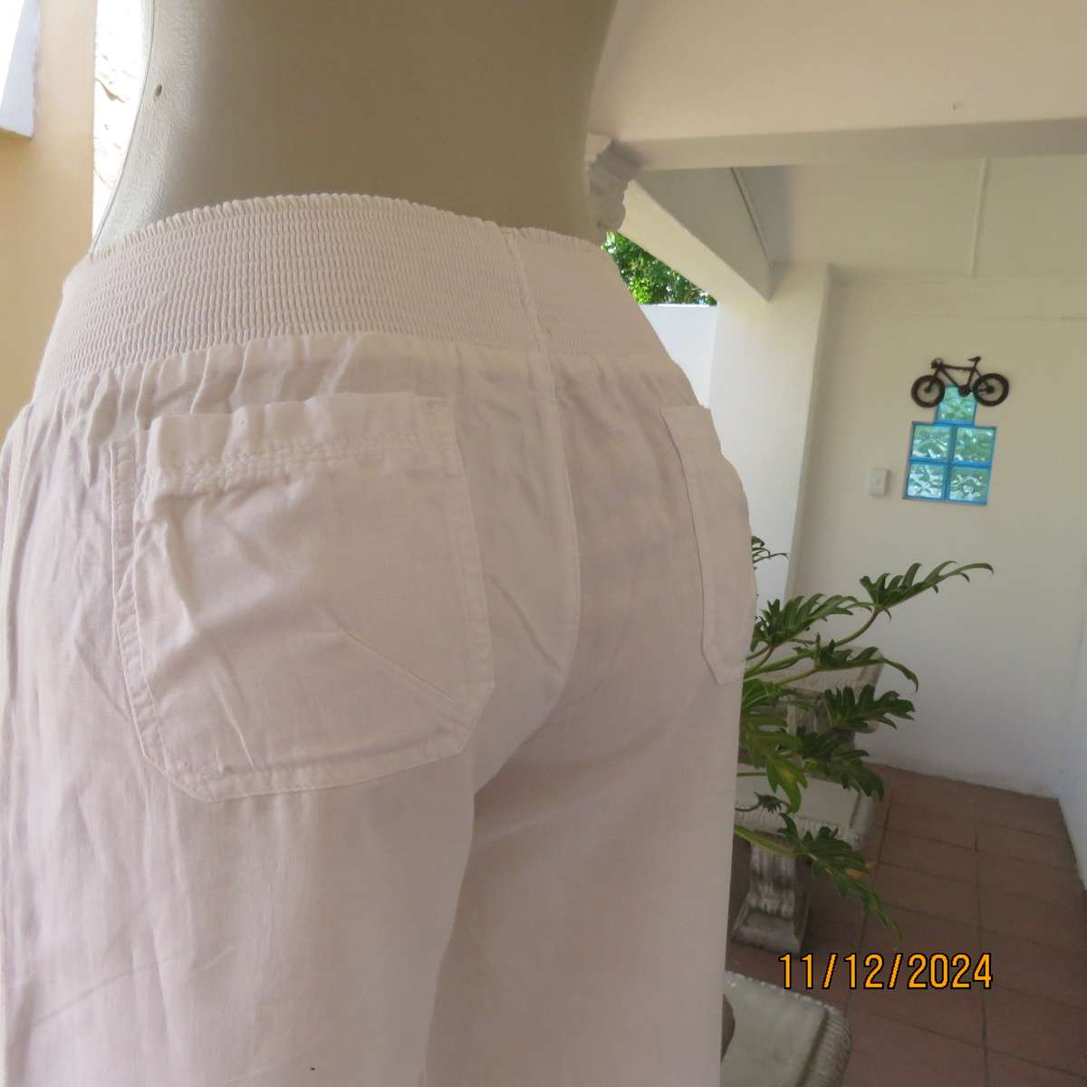 WOOLWORTHS linen-cotton blend white wide legged pants size 36.No stretch. Wide elasticated waist.