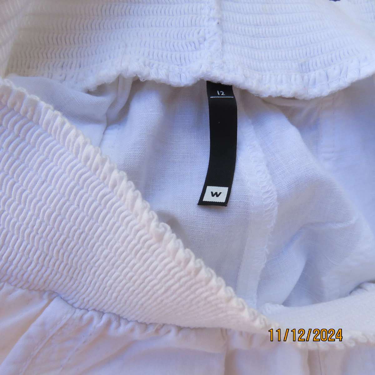 WOOLWORTHS linen-cotton blend white wide legged pants size 36.No stretch. Wide elasticated waist.