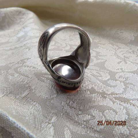 Men's rhodium plated engraved ring with reddish agate oval stone, size 9.5