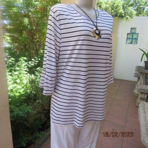Striped slip-over top with bracelet length sleeves - Size 42-18