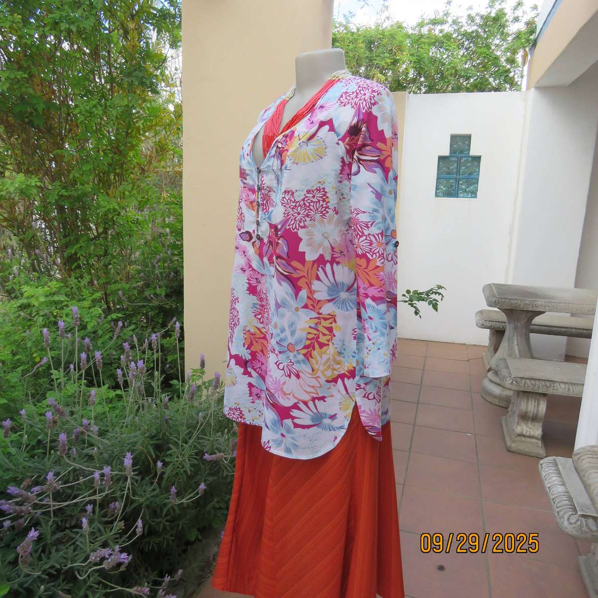 NEWS slip over V neck colourful floral long sleeve top in polycotton. Size 40