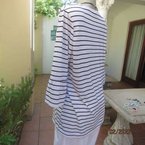 Striped slip-over top with bracelet length sleeves - Size 42-18