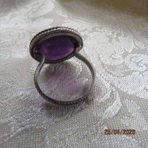 Silver 925 ladies ring with large round purple amethyst stone, size 9