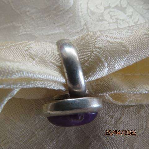 Heavy 925 Silver Ladies Ring with Purple Amethyst Oval Stone, Size 9.5