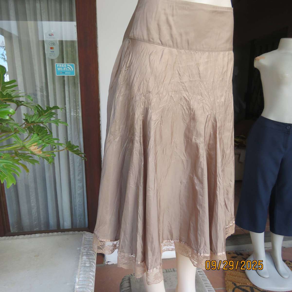 OASIS dark golden beige silky creased gored skirt with yoked waistband. Size 38