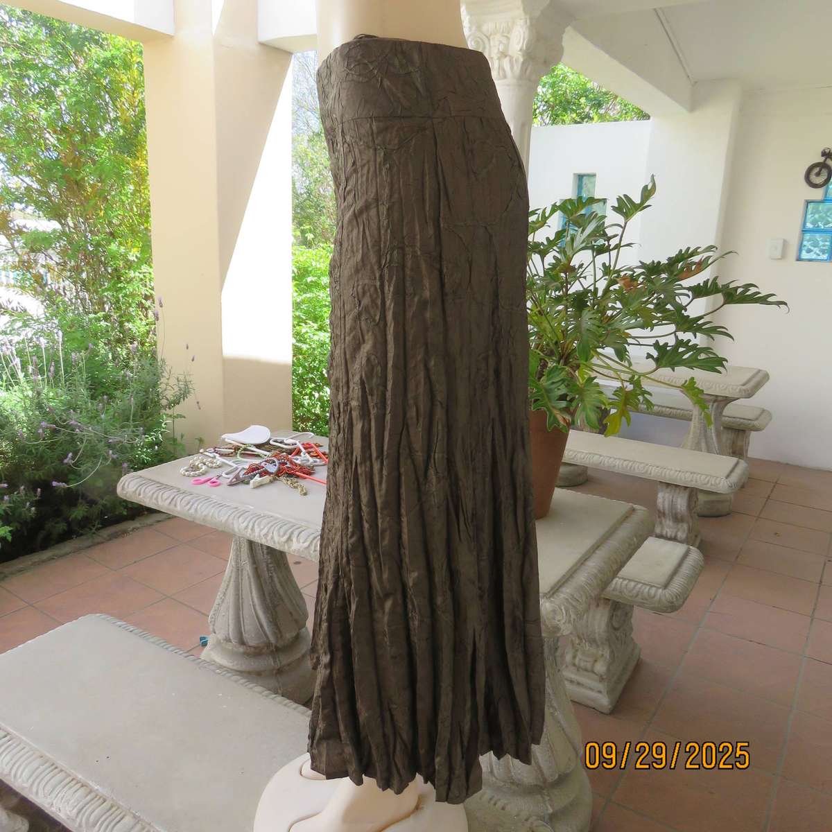 EXACT very dark olive green embossed vertically creased lined skirt. Size 34