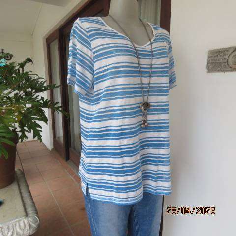 DONNA casual horizontal white and cornflower blue short sleeve top size 42