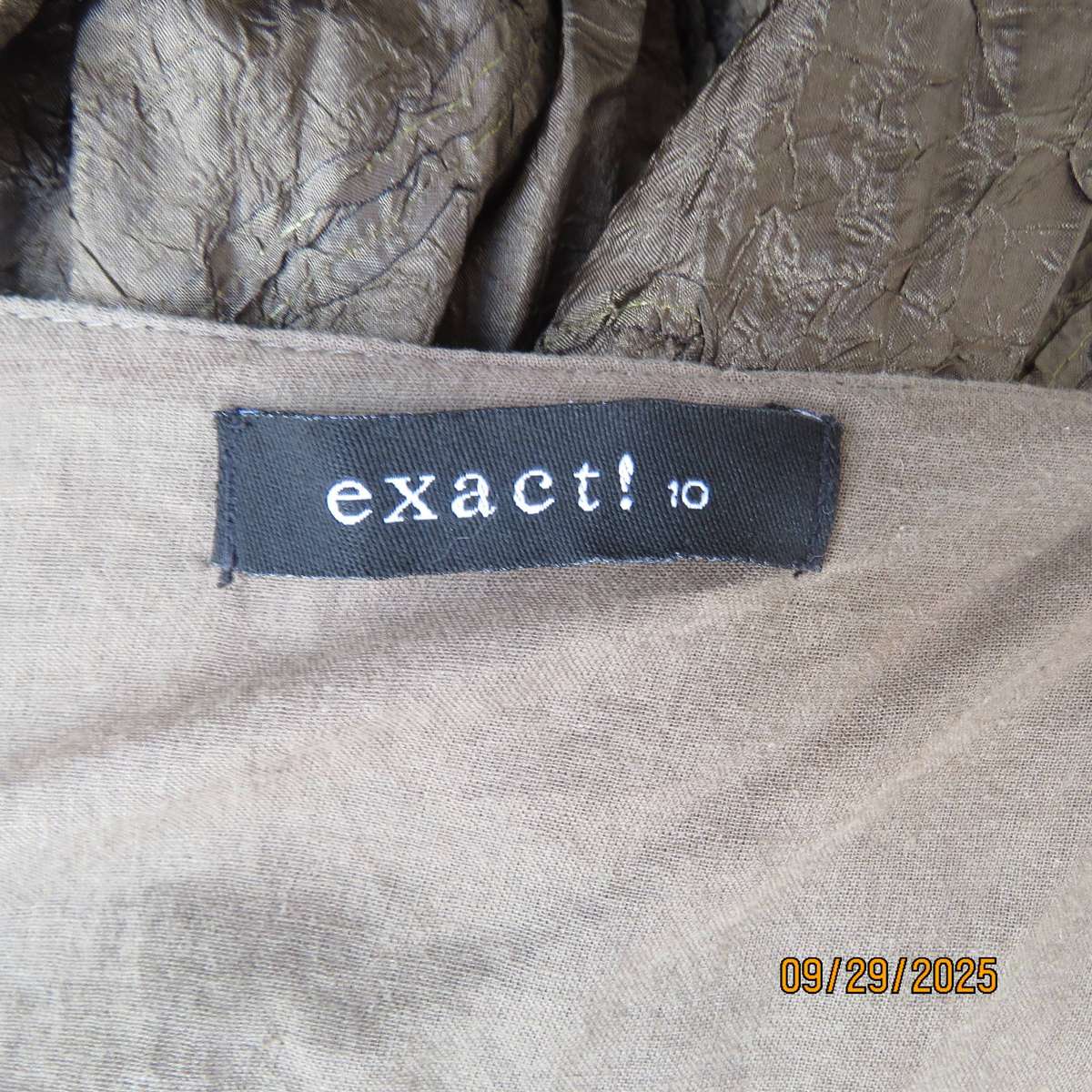 EXACT very dark olive green embossed vertically creased lined skirt. Size 34