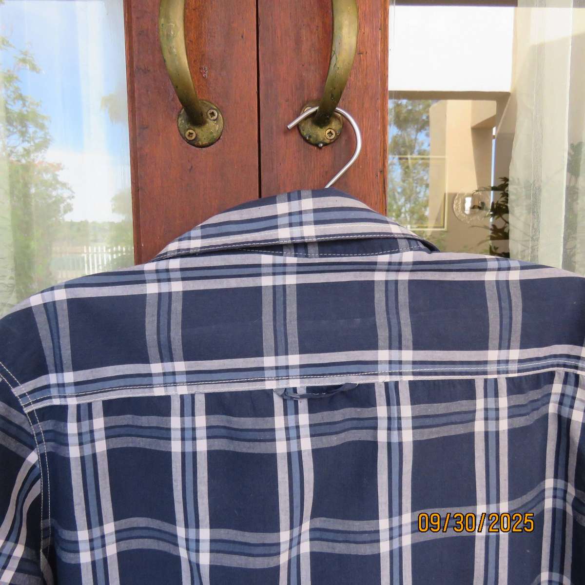 OAKRIDGE navy-blue and white check cotton short sleeve shirt. Size XXL