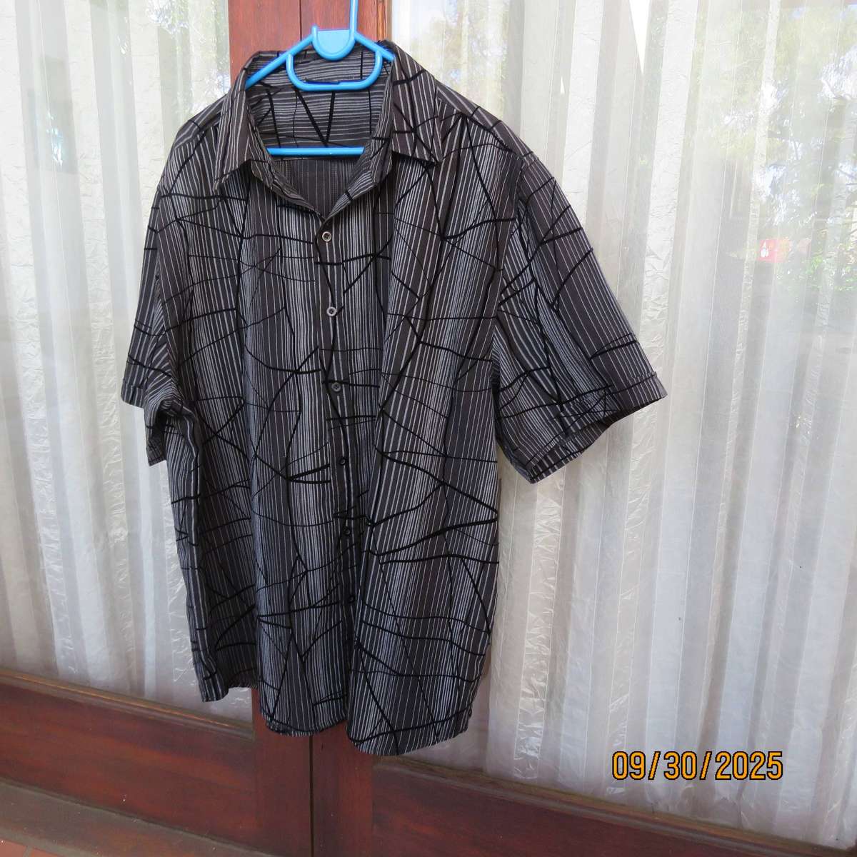 OCEAN ONE black polycotton short sleeve shirt with white stripes and black velvet lines, Size XXL