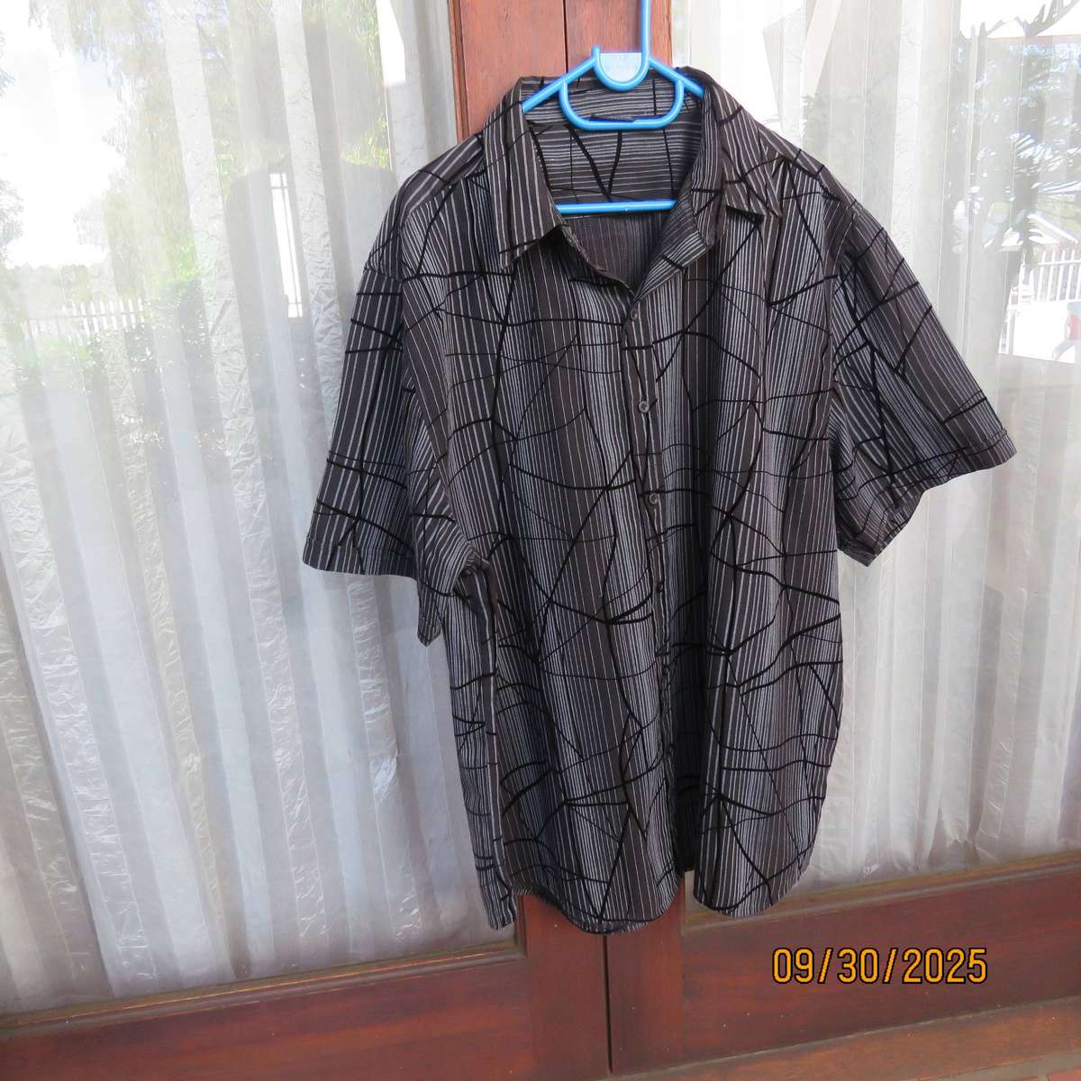 OCEAN ONE black polycotton short sleeve shirt with white stripes and black velvet lines, Size XXL