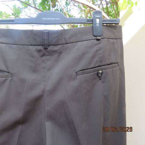 STATURE men's dark olive green polyester-viscose blend dress pants size 36