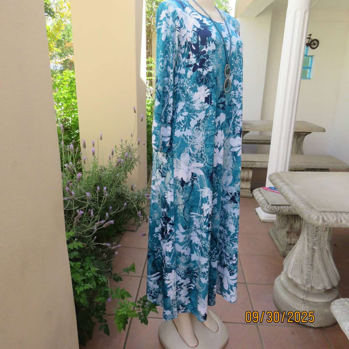 Jade-navy and white floral print long sleeve stretch maxi A-Line dress. Size 36-38.