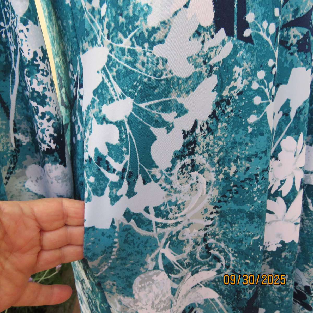 Jade-navy and white floral print long sleeve stretch maxi A-Line dress. Size 36-38.