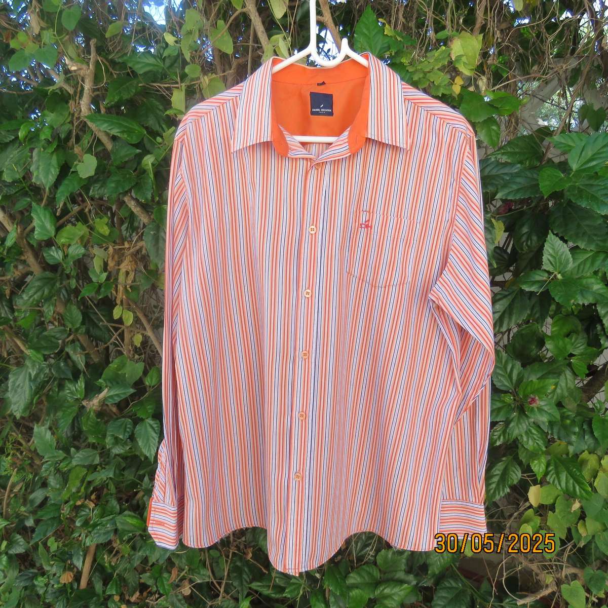 DANIEL HECHTER modern long sleeve embossed orange-blue striped shirt size Large.