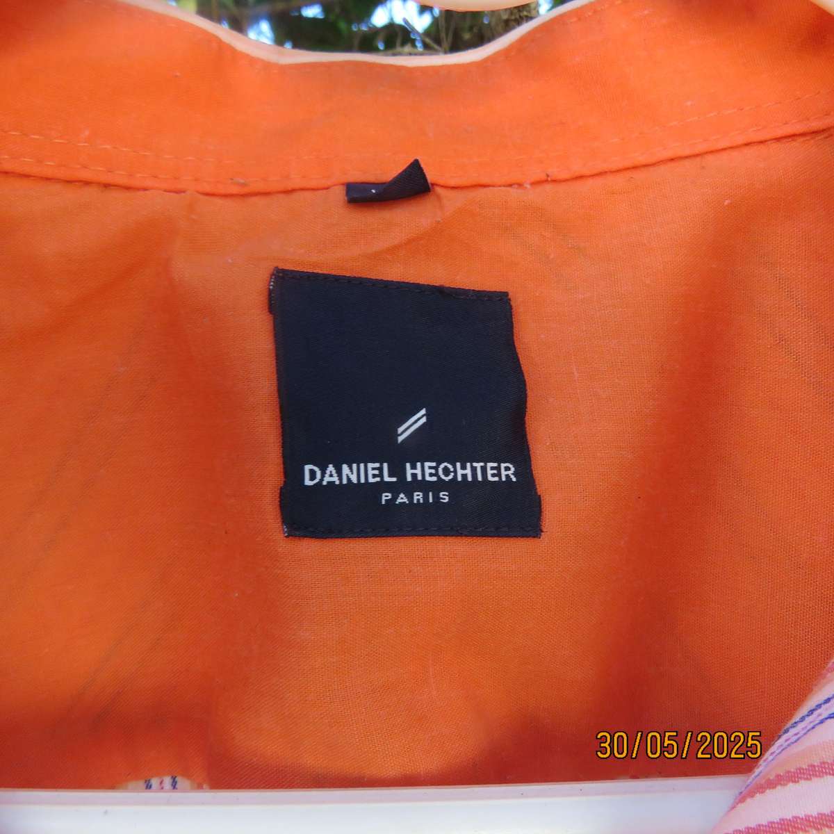 DANIEL HECHTER modern long sleeve embossed orange-blue striped shirt size Large.