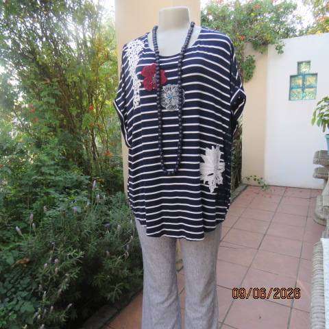 QUEENSPARK navy and white striped viscose stretch top richly decorated in size 46-48