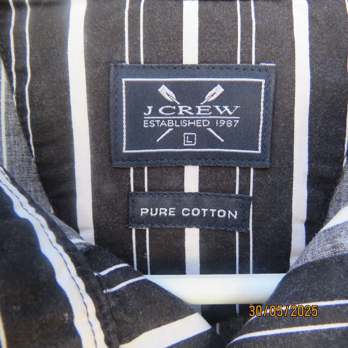 J. CREW pure cotton long sleeve black-white vertical striped size Large shirt.