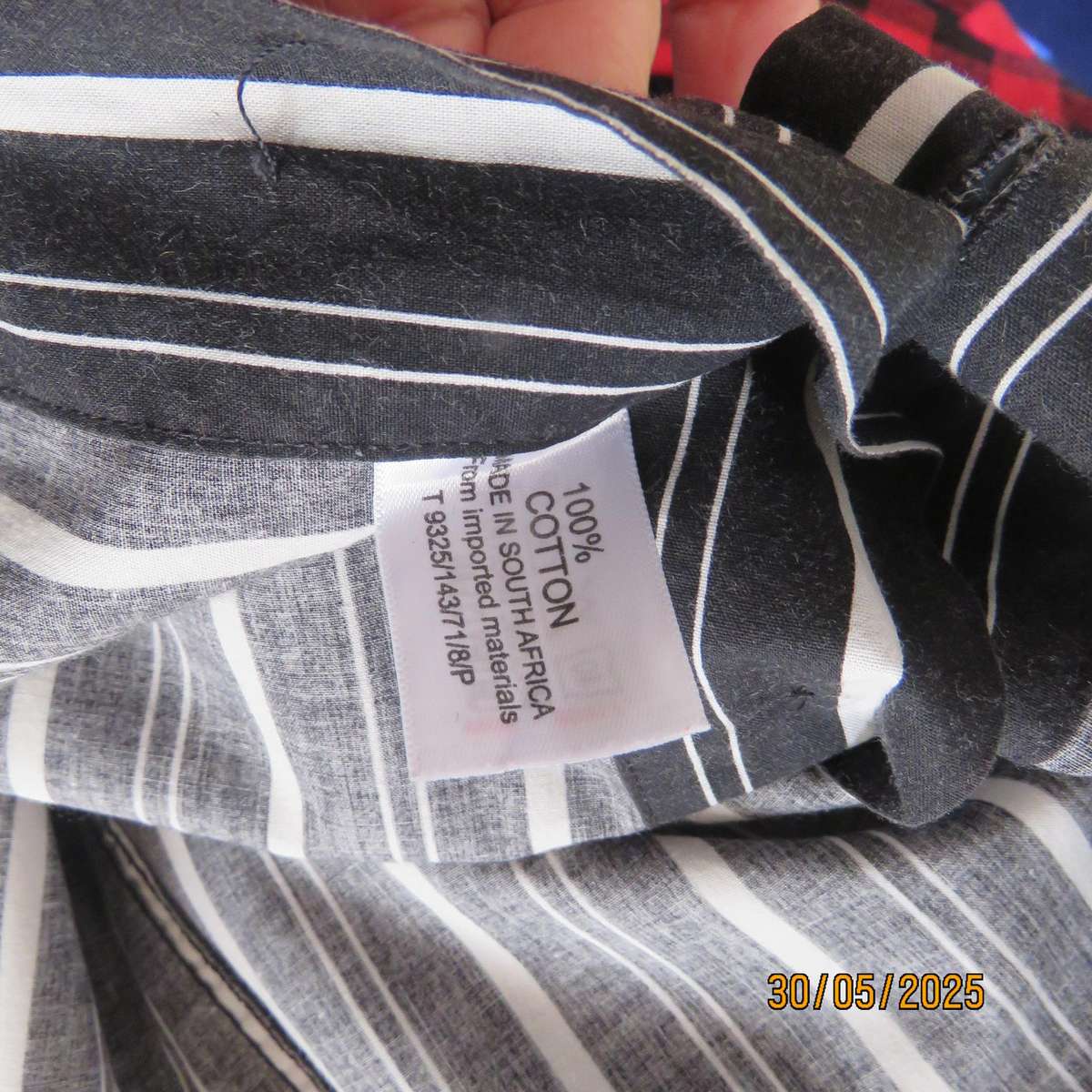 J. CREW pure cotton long sleeve black-white vertical striped size Large shirt.