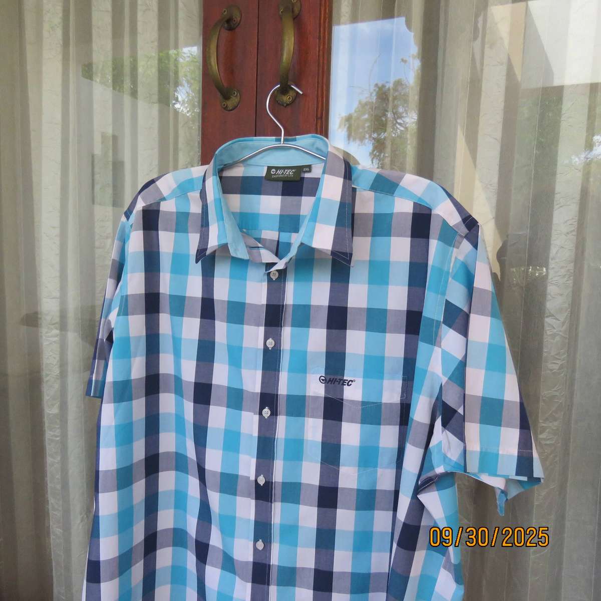 HI-TEC blue-navy and white check short sleeve cotton shirt. Size 2XL.