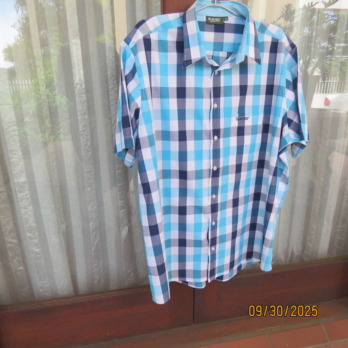 HI-TEC blue-navy and white check short sleeve cotton shirt. Size 2XL.