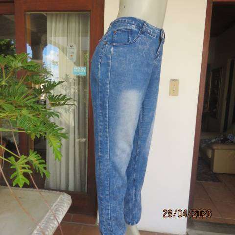 Low rise skinny blue denim jeans with side inlays, size 38