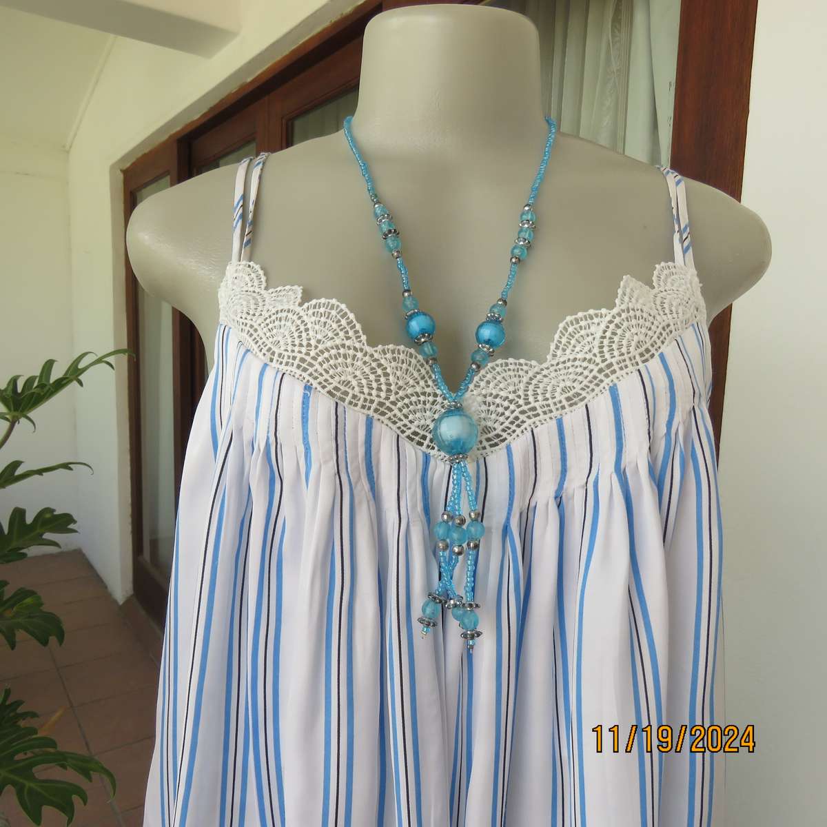 COUNTRY ROAD sexy strappy top in 100% silky viscose. Blue-black stripes. Size 38-40. As new cond.