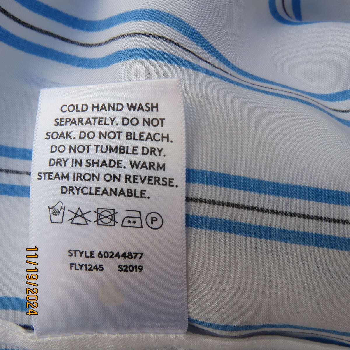 COUNTRY ROAD sexy strappy top in 100% silky viscose. Blue-black stripes. Size 38-40. As new cond.