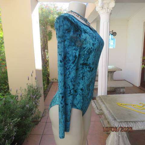 Deep Jade Velvet Polyester Long Sleeve Bodyshirt Size 34-36